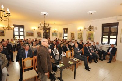 Vinogradari se sastali u Breznici zbog problema zlatne žutice vinove loze