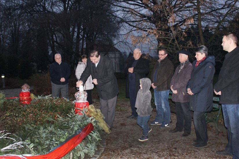 U Lepoglavi upaljena prva adventska svijeća