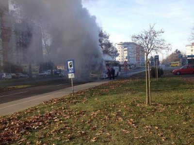 Kvar na električnoj instalaciji uzrok jučerašnjeg zapaljenja autobusa