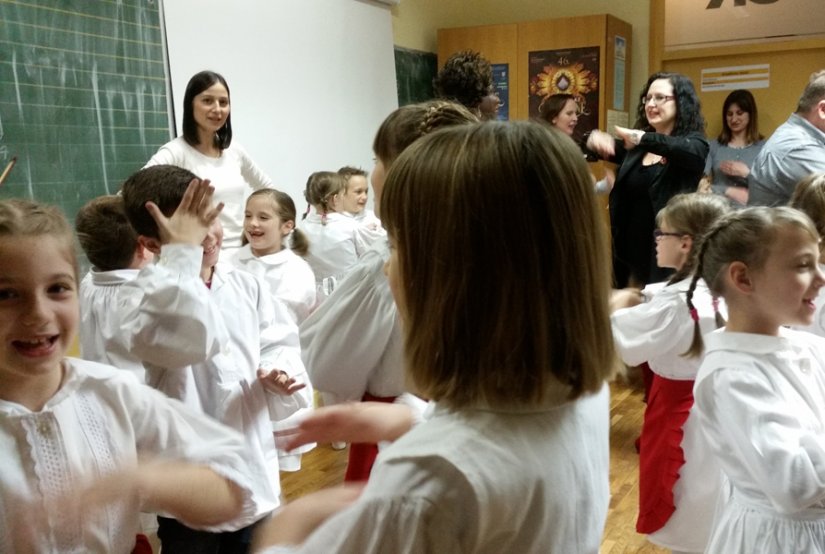 Roditelji  i učenici VI. OŠ Varaždin u &quot;Potrazi za znanjem&quot;