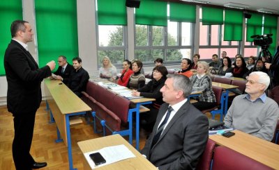Ravnatelji škola Varaždinske županije educirali se o marketingu i odnosima s javnošću