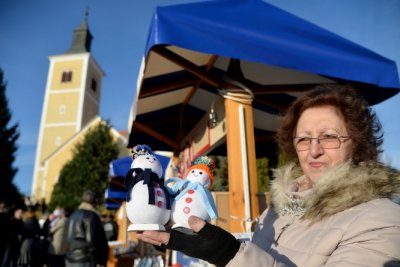 FOTO Maruševčani okitili veliku božićnu jelku i uživali na Adventskom sajmu