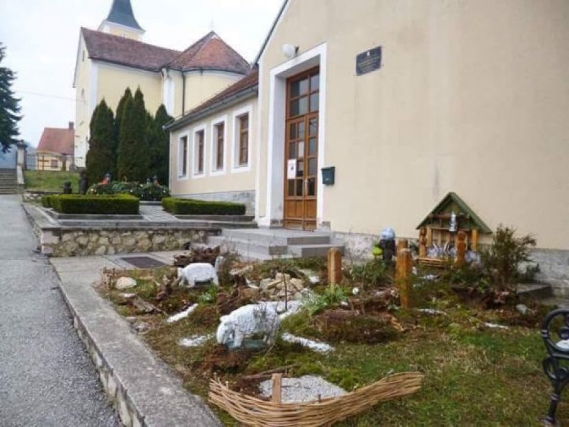 FOTO Učenici PŠ Margečan ukrasili mjesto uoči blagdana