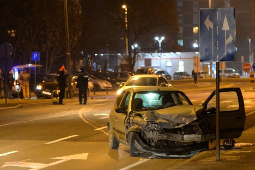 U jučerašnjoj nesreći u Krležinoj ul. ozlijeđen vozač