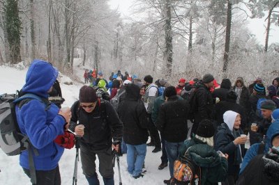 U petak, na Tri kralja, tradicionalni pohod na Ravnu goru