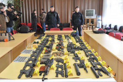 Zatvorske kazne dvojcu iz Črešnjeva zbog ilegalnog oružja zaplijenjenog u Varaždinu