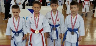 Članovi Karate kluba Ivanec na međunarodnom turniru u Ivanić Gradu