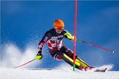 Na ovogodišnjem izdanju SP-a je branio zlato u slalomu i broncu u kombinaciji