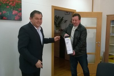 Načelnik Šamec predao je informatičku opremu klubovima, ukupne vrijednosti 20 tisuća kuna