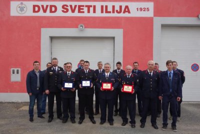 Vatrogasna zajednica općine Sveti Ilija dodijelila plakete za doprinos vatrogastvu