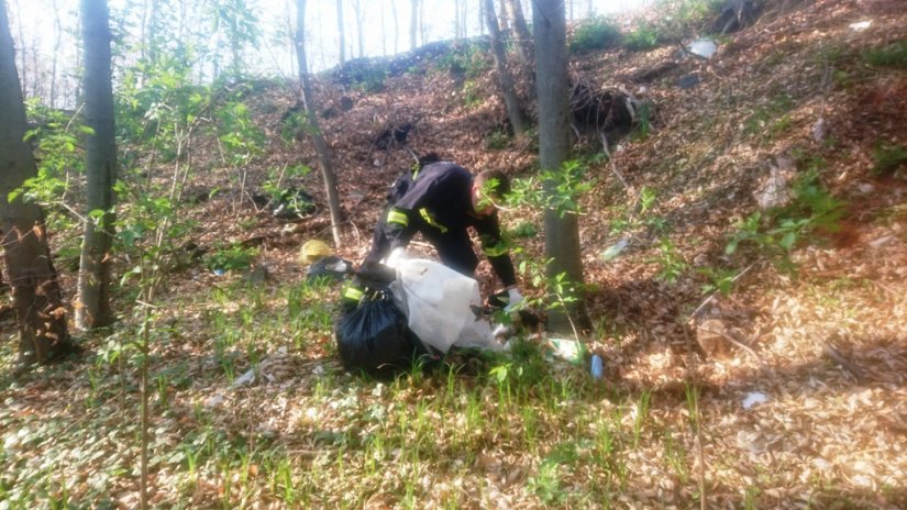 FOTO: Uklonili smeće s divljih odlagališta u šumi Gora na Varaždinbregu