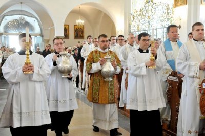 U varaždinskoj katedrali proslavljena Misa posvete ulja