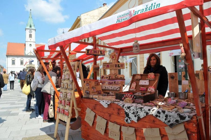 Ulični sajam i priznanja uz Dan Udruženja hrvatskih obrtnika Varaždin