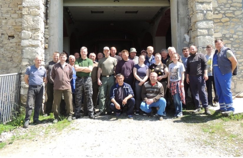 FOTO: Mještani općine Visoko zasukali rukave i uključili se u akciju Zelena čistka