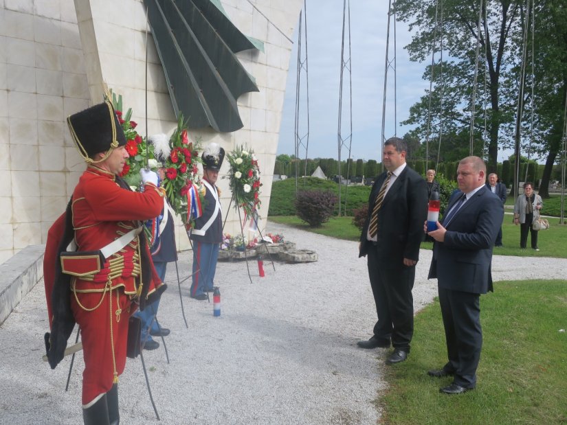 Odana počast poginulim pripadnicima 104. Brigade te poginulim antifašistima