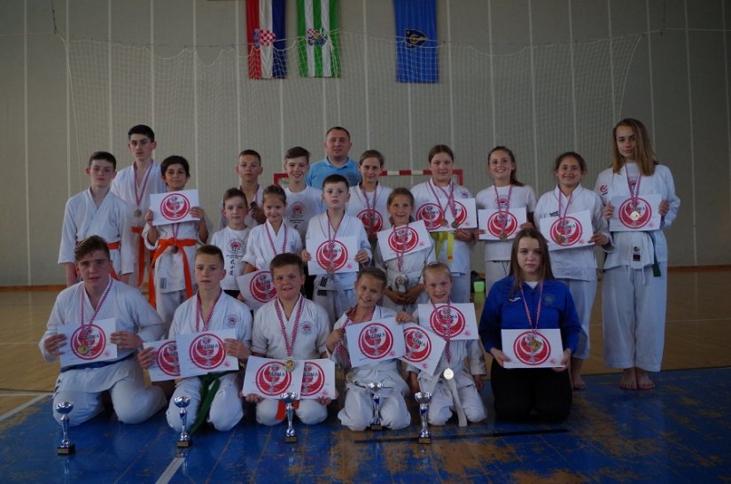 Članovi Karate kluba AIK bili su i više nego uspješni na posljednjem ovosezonskom turniru