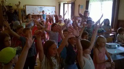 Vesela i poučna putovanja: Prvi i drugi razredi topličke škole na terenskoj nastavi