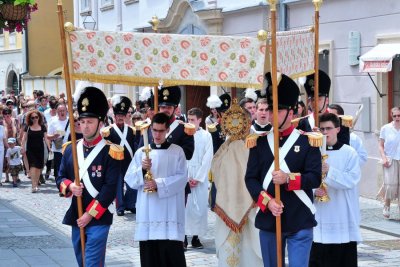 Na Tijelovo misa u katedrali, a potom svečana procesija ulicama grada