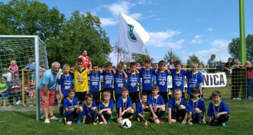 Nogometaši iz Vinice prvaci 2. županijske lige U-10-početnici