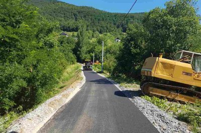 Sanirana lokalna cesta u naselju Smontari u Kameničkom Podgorju