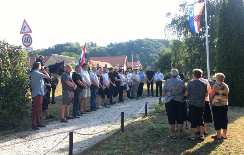 FOTO Cestica se poklonila poginulom branitelju Janku Kukecu i svim ostalim braniteljima