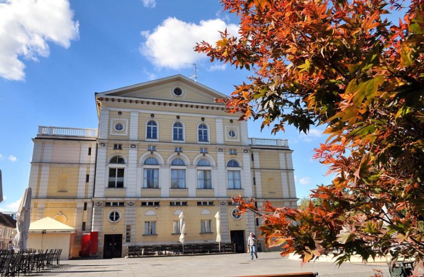 U HNK Varaždin nova kazališna sezona započinje predstavom &quot;Nema života na Marsu&quot;