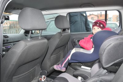 Policija danas nadzire kako roditelji prevoze djecu u autu
