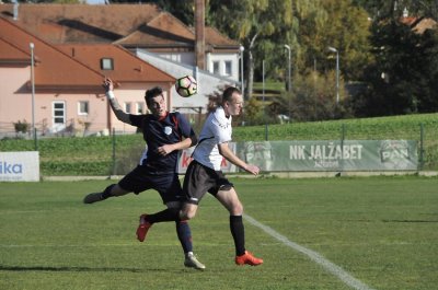 Jalžabet je imao više prilika, ali samo je udarac Nikole Pompera (plavi) završio u mreži Nedelišća