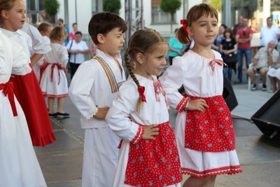 CTK upisuje u folklorne sekcije i škole gitare, tambure, klavijature i mandoline