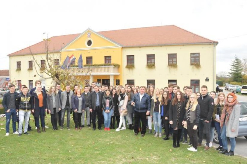 Općina Vinica povećala iznos novčane potpore za svojih 65 studenata