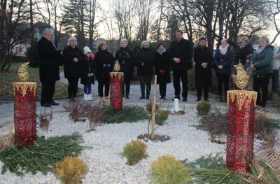 Paljenjem prve adventske svijeće i izložbom malih životinja započeo Dana grada Lepoglave