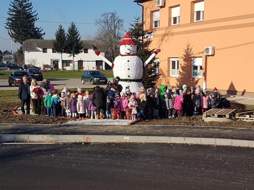 Polaznici dječjeg vrtića &quot;Lavić&quot; posjetili načelnika Općine Sveti Đurđ Josipa Janya