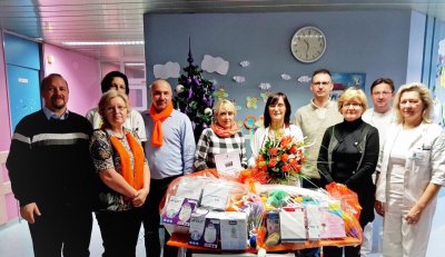 Članice Ženske inicijative HNS-a Varaždin donirale razna pomagala Odjelu pedijatrije