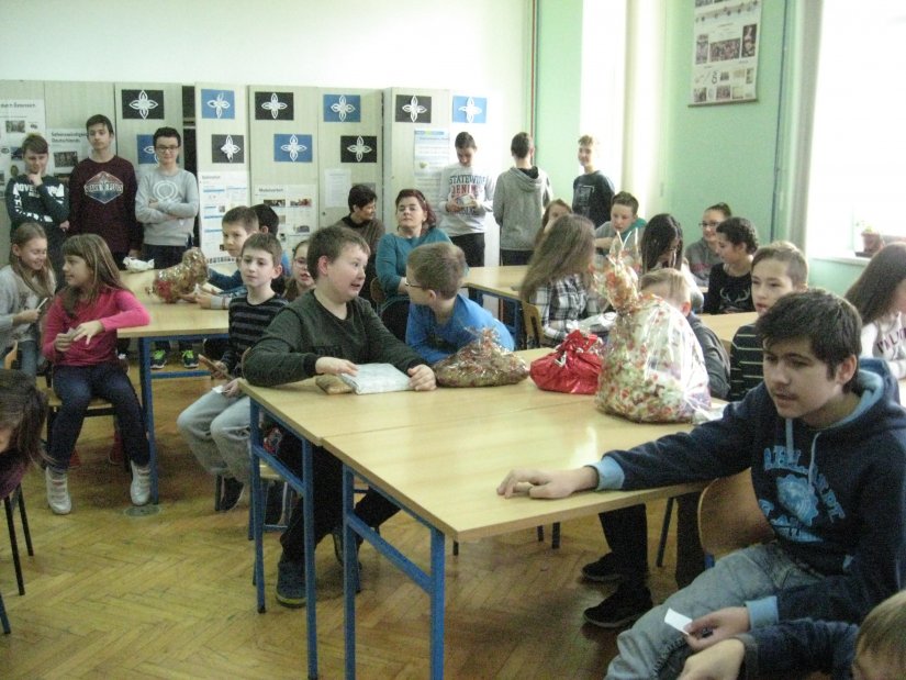 Učenici i djelatnici Osnovne škole u Beletincu skupili donaciju za Zakladu Vita
