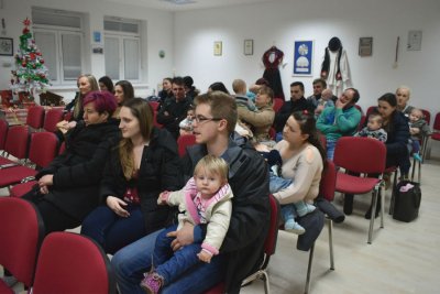 Po tisuću kuna božićnice za bebe i studente u Martijancu