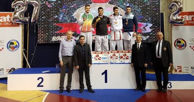 Ni jaka konkurenciji nije zaustavila Enesa Garibovića ( drugi s desna) na putu do odličja