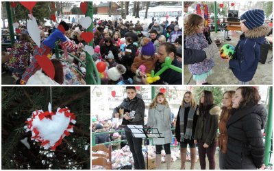  U ukrašenom ivanečkom parku djecu je dočekalo gotovo 900 slatkih poklona