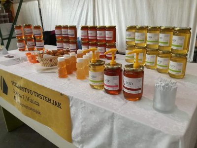 PČELARSTVO TRSTENJAK Samo kvalitetom konkuriramo jeftinom uvoznom medu iz Kine