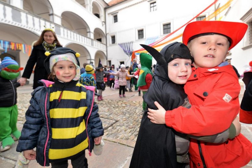 Nevolje s vremenom: Zbog snijega otkazan Fašnika u atriju Starog grada