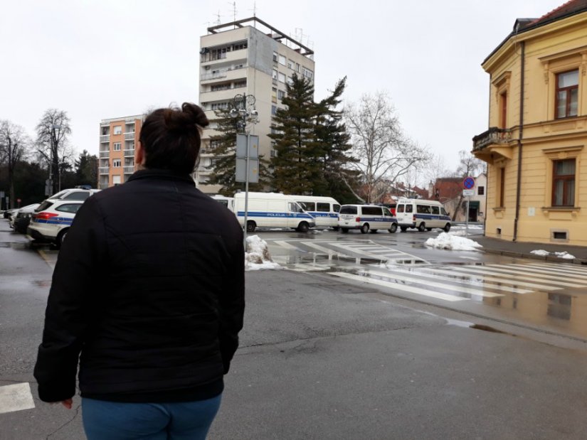 Šokirana majka sumnja da je sin ozlijeđen (i) u policiji