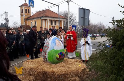 FOTO: Jurketinec će Uskrs dočekati velikom oslikanom pisanicom u središtu mjesta