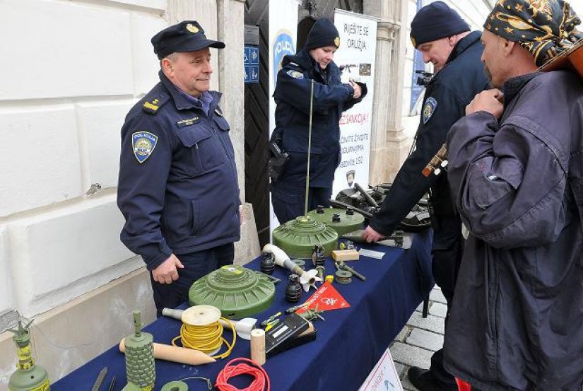 Dan svjesnosti od opasnosti od mina: Zbog straha od sankcija, građani ih odlažu u prirodu