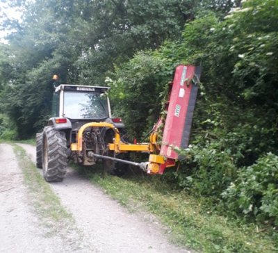 Petrijanec: Započelo malčiranje i održavanje poljskih puteva po mjesnim odborima