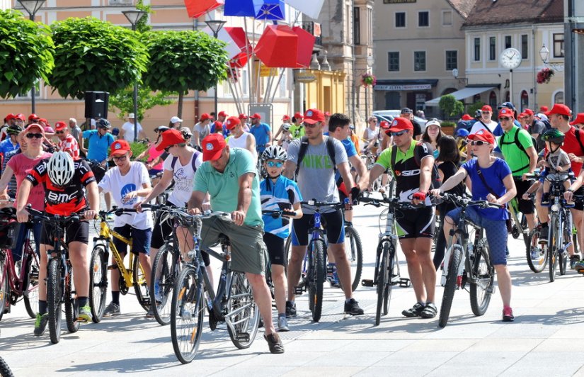 FOTO: Mali i veliki biciklisti vozili na 18. Varaždinskoj biciklijadi