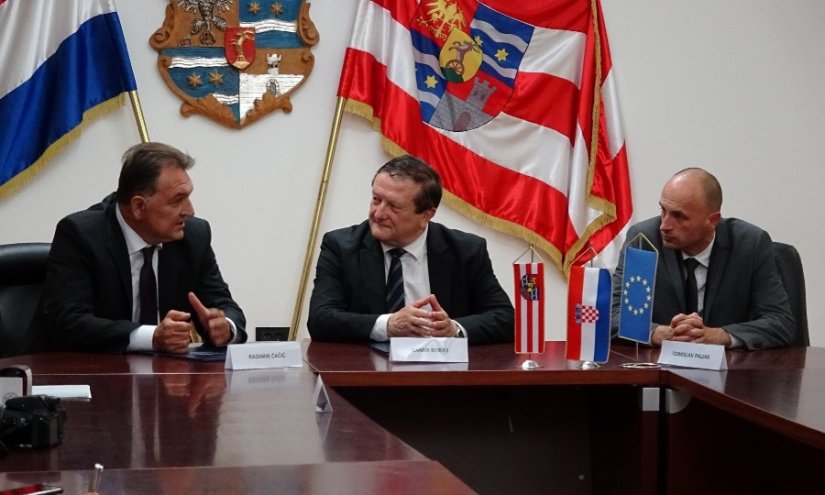 Župan Čačić i rektor Boras potpisali ugovor o zajedničkoj suradnji Varaždinske županije i Sveučilišta u Zagrebu