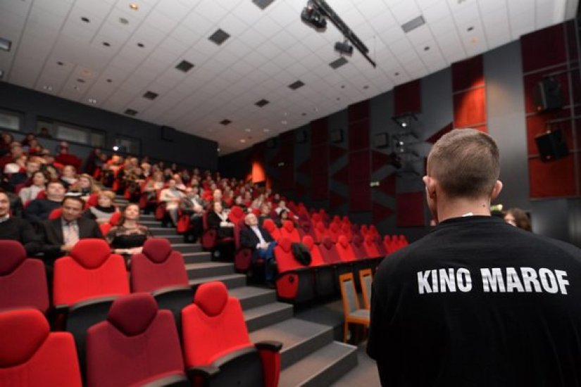 U N. Marofu danas &quot;Kino pod zvijezdama&quot;, a sutra projekcija na novom kino platnu