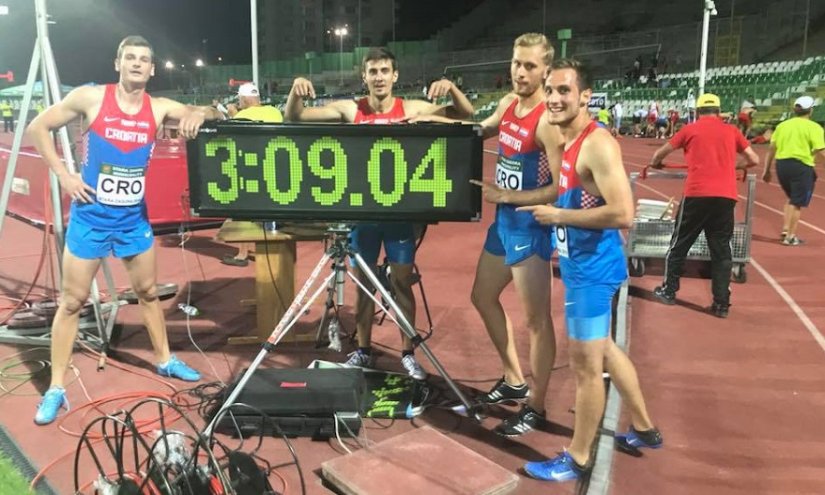 David Šalamon (desno) dao je svoj obol osvajanju brončanog odličja u utrci štafeta na 4 x 400 metara