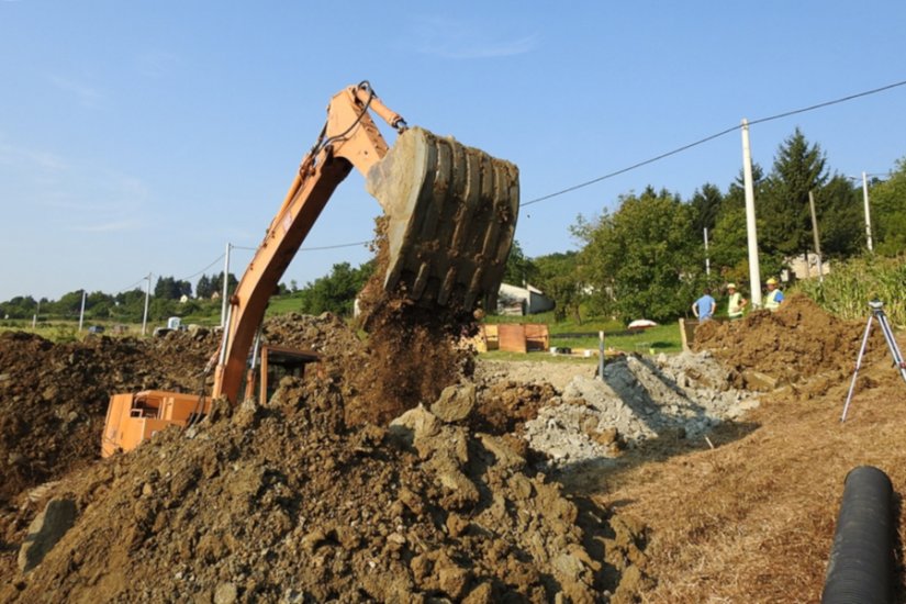 Novi Marof: U naselju Strmec počela sanacija klizišta