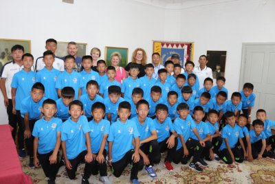 Mladi nogometaši iz kineskog grada Kunminga u varaždinskoj Gradskoj vijećnici