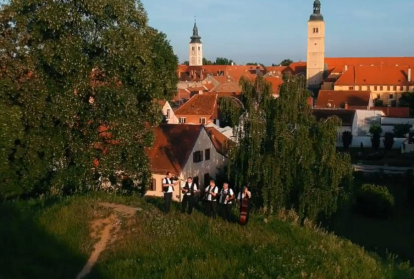 Objavljen spot pjesme &quot;Varaždin si moj&quot; Hajdina benda i Martine Sabljak